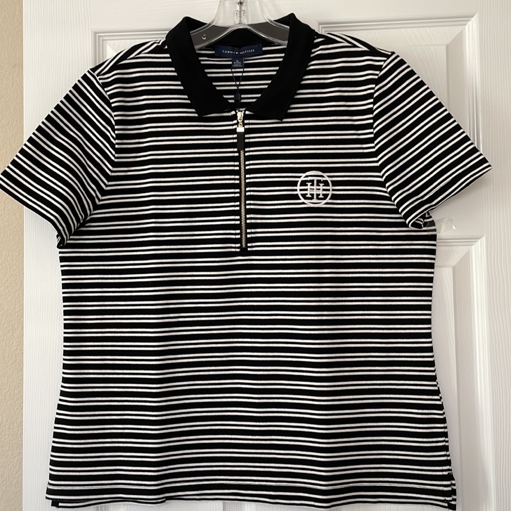 TOMMY HILFIGER WOMEN’S BLACK AND WHITE QUARTER ZIP FRONT POLO SHIRT